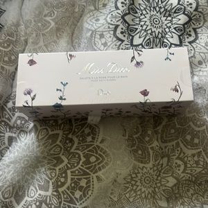 Miss Dior bath bombs